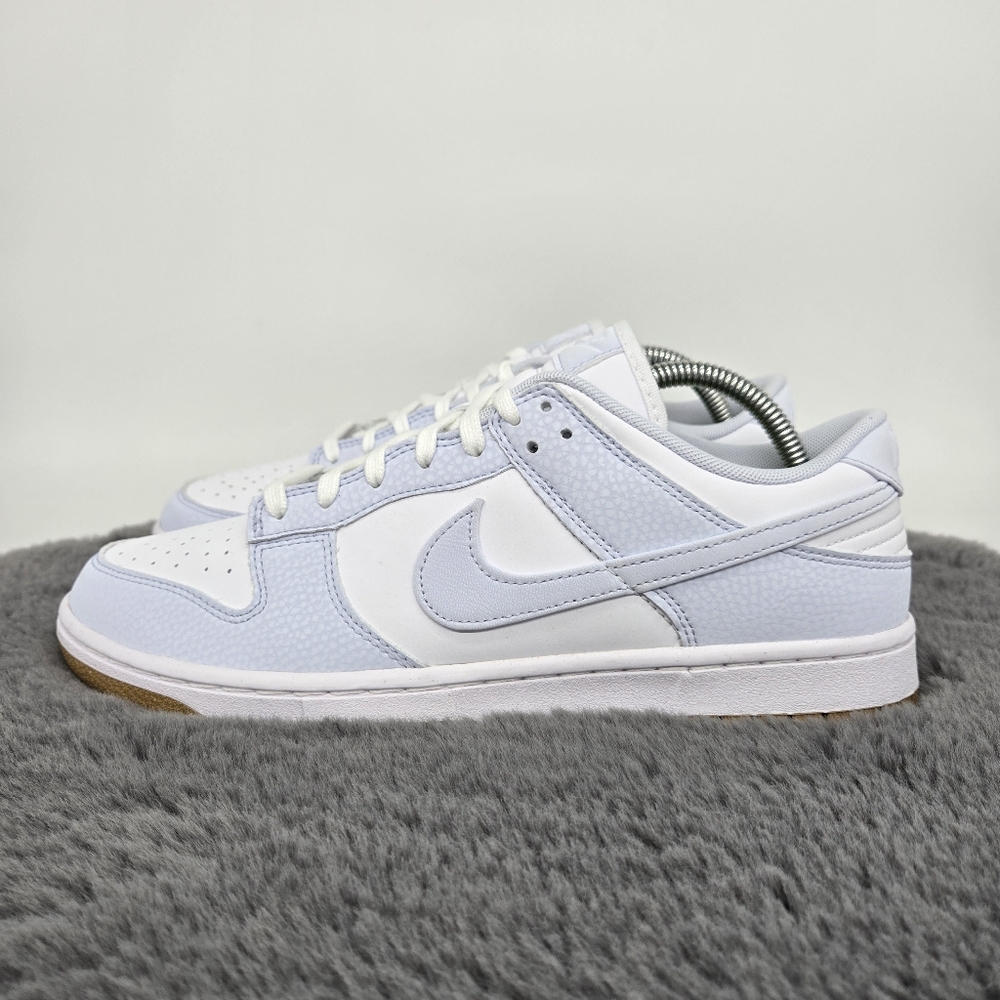 Nike Men's Low-Top Athletic Sneakers in Light Blue and White